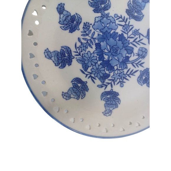 Vtg 8" Delf Blue Hand Painted Floral Heart Cutout Lace Edge Decorative - Picture 6 of 9